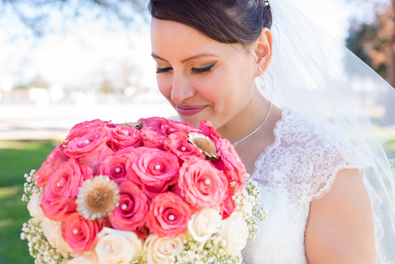 Couple wedding outdoors
